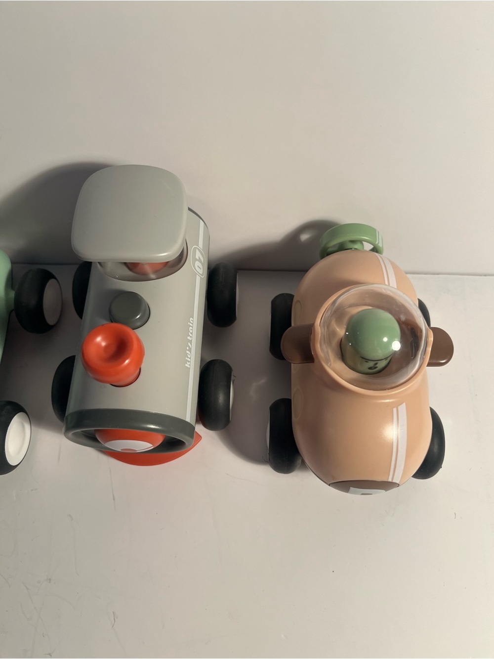 Boutique plastic transportation toys ๐๐๐๐๐ - Picture 4 of 7